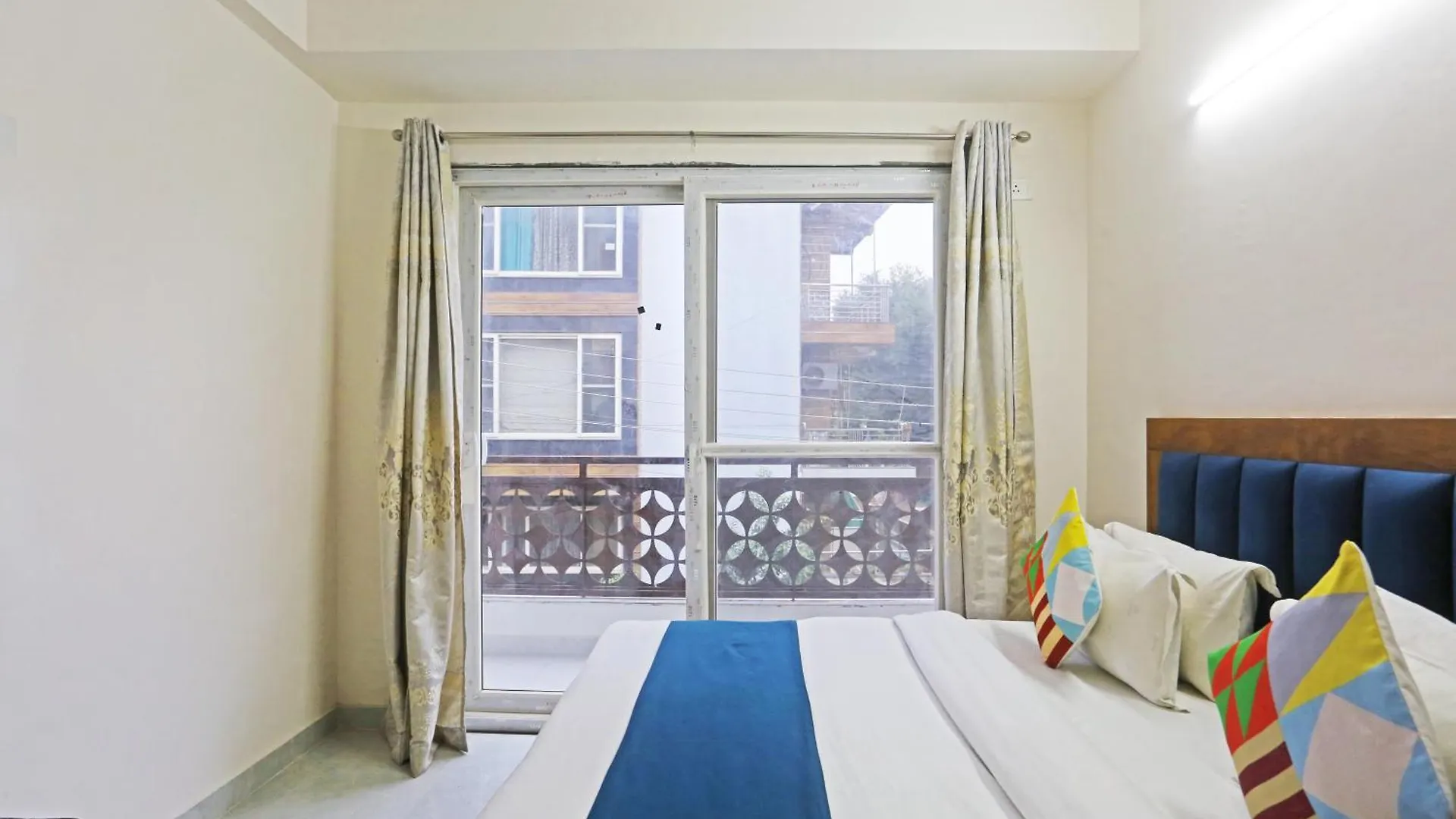 Cozy Corner Aparthotel Gurgaon