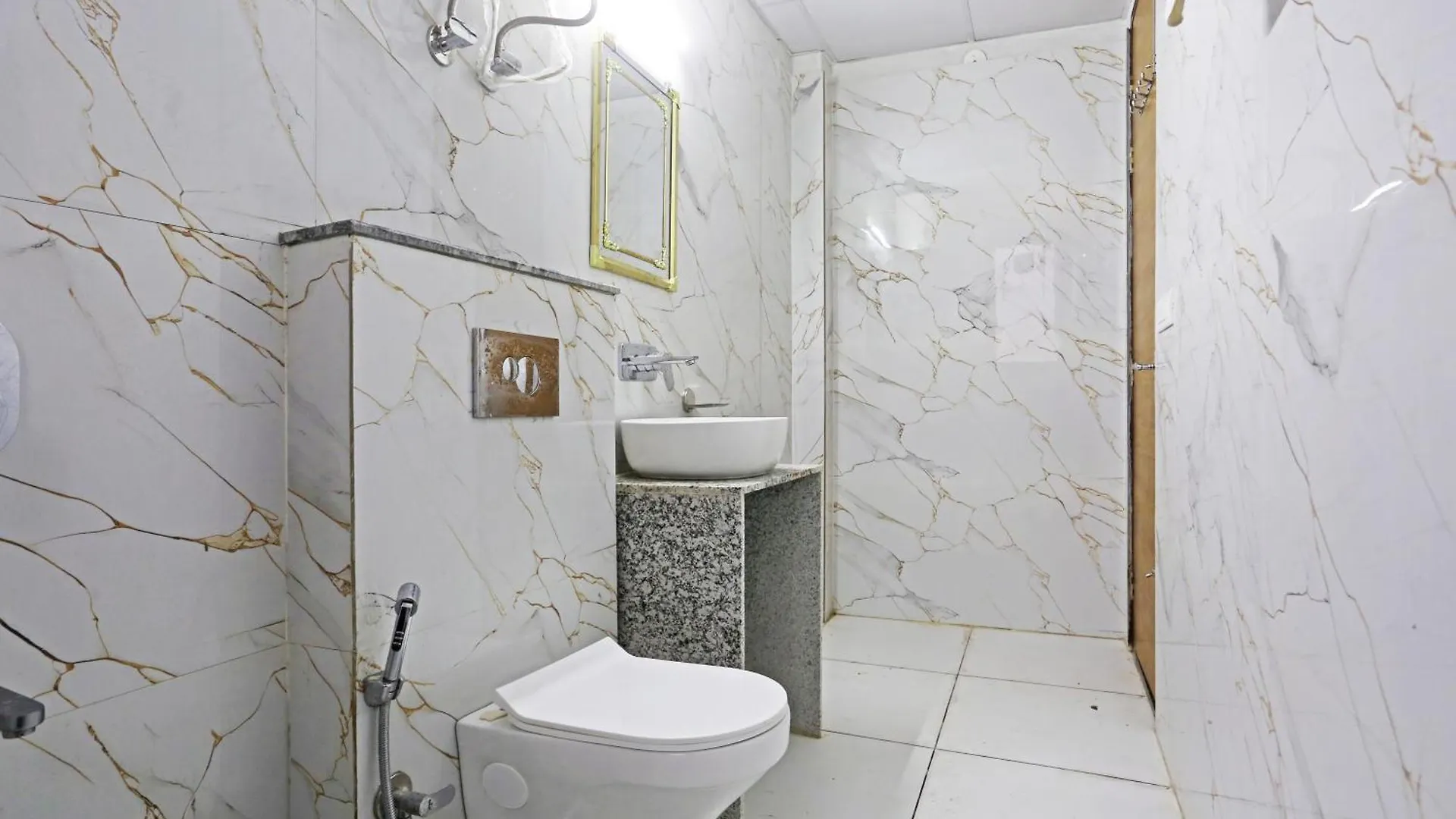 Cozy Corner Aparthotel Gurgaon