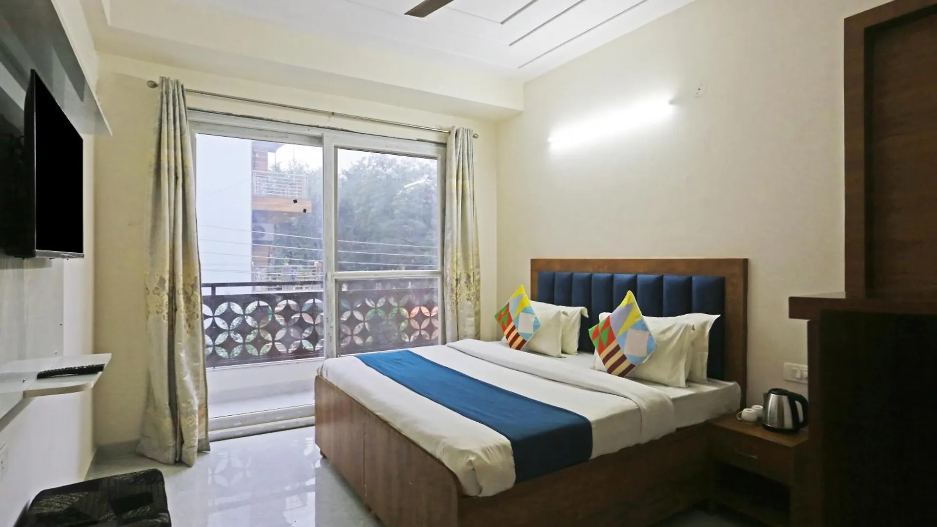 Cozy Corner Aparthotel Gurgaon