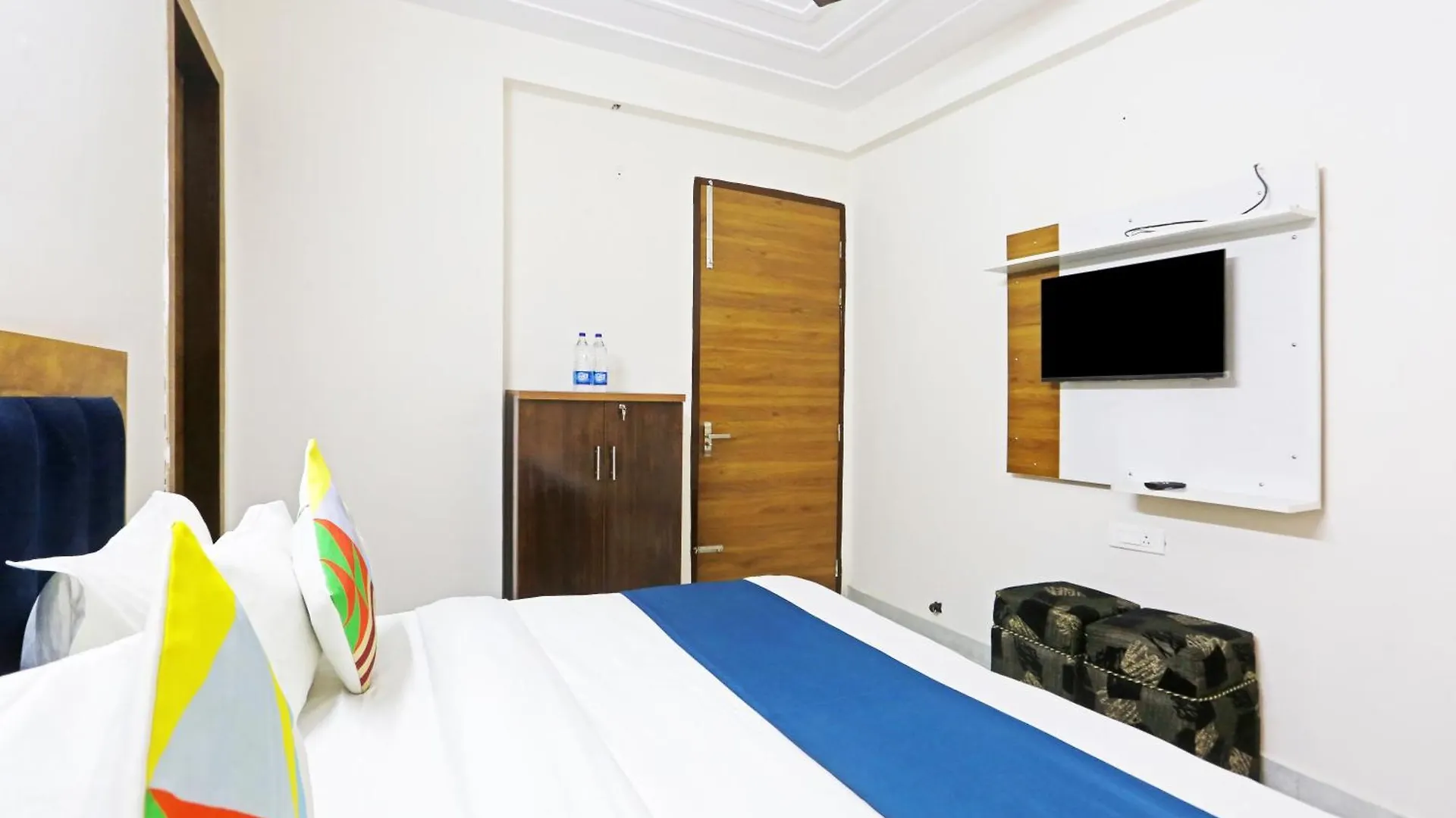 Cozy Corner Aparthotel Gurgaon