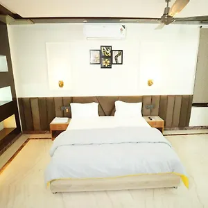 Downtown Cyber Guest house