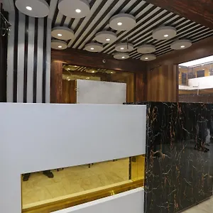 Oyo 27864 Samrat Gurgaon