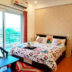Instay - 46 Hotel